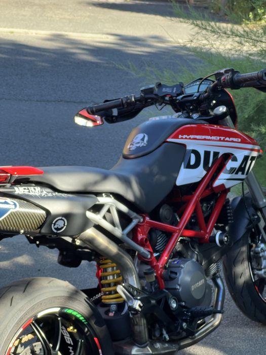 Ducati Hypermotard 796