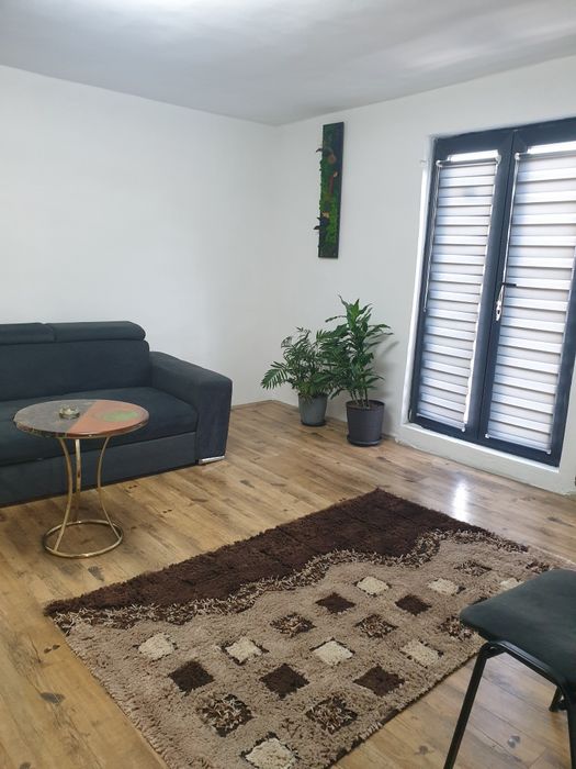 Vind apartament 2 camere (duplex etaj 1)