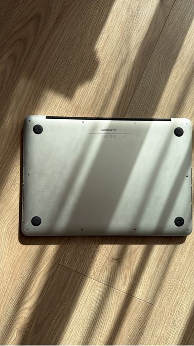 Продам MacBook Pro