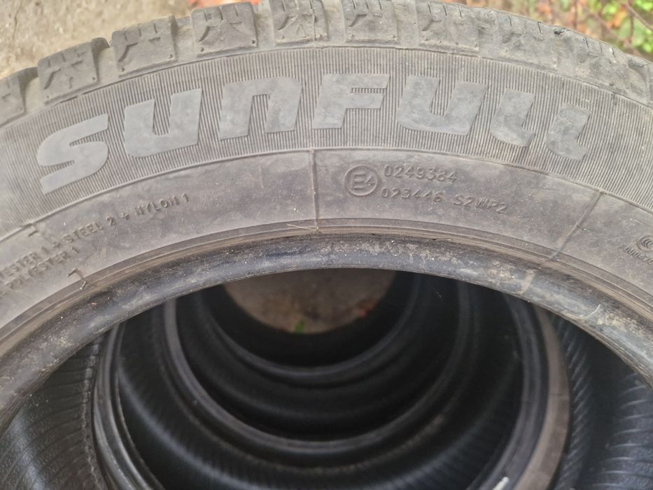 205/55/16 зимни Sunfull