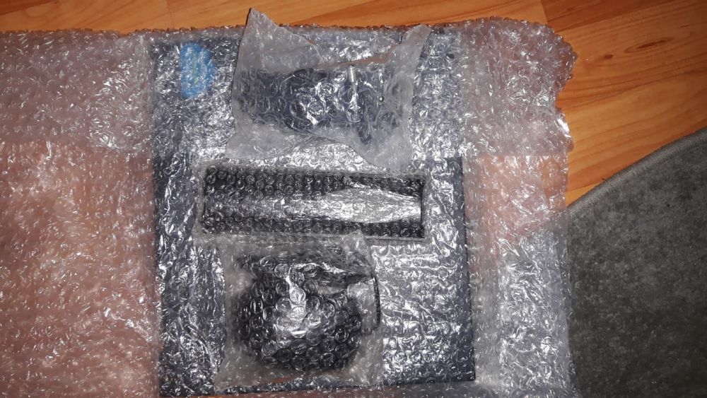 DVR  Hybrid AHD ENR-8AHD + HDD 1TB (telecomanda-mouse-alimentator 220)