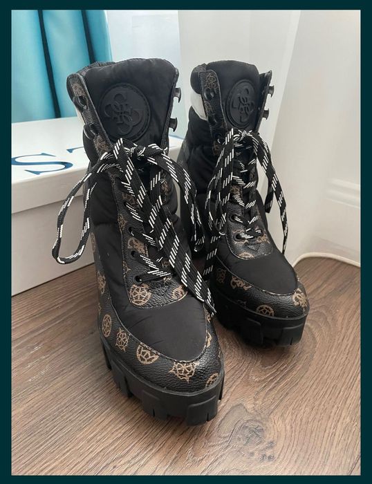 Боти Guess оригинални