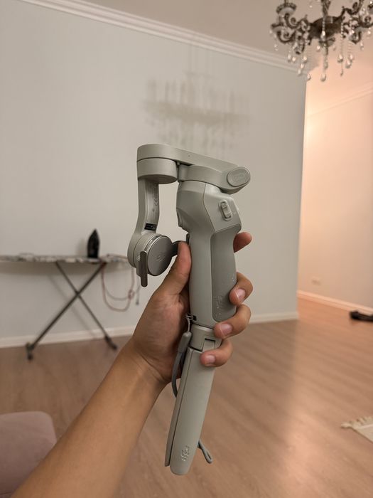 Продам Стабилизатор для телефона!! , dji osmo mobile 4