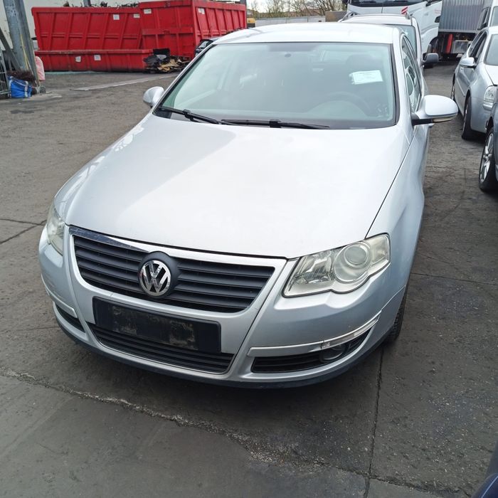 Dezmembrez vw passat b6