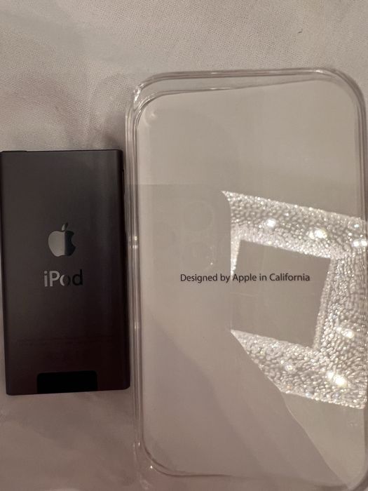 Apple iPod nano 7-го поколения, объёмом 16 ГБ.