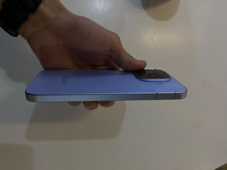 Iqoo 15r 8/256gb