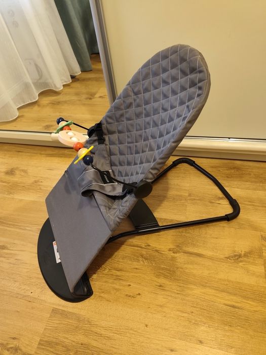 Scaun balansoar pliabil pentru bebelusi