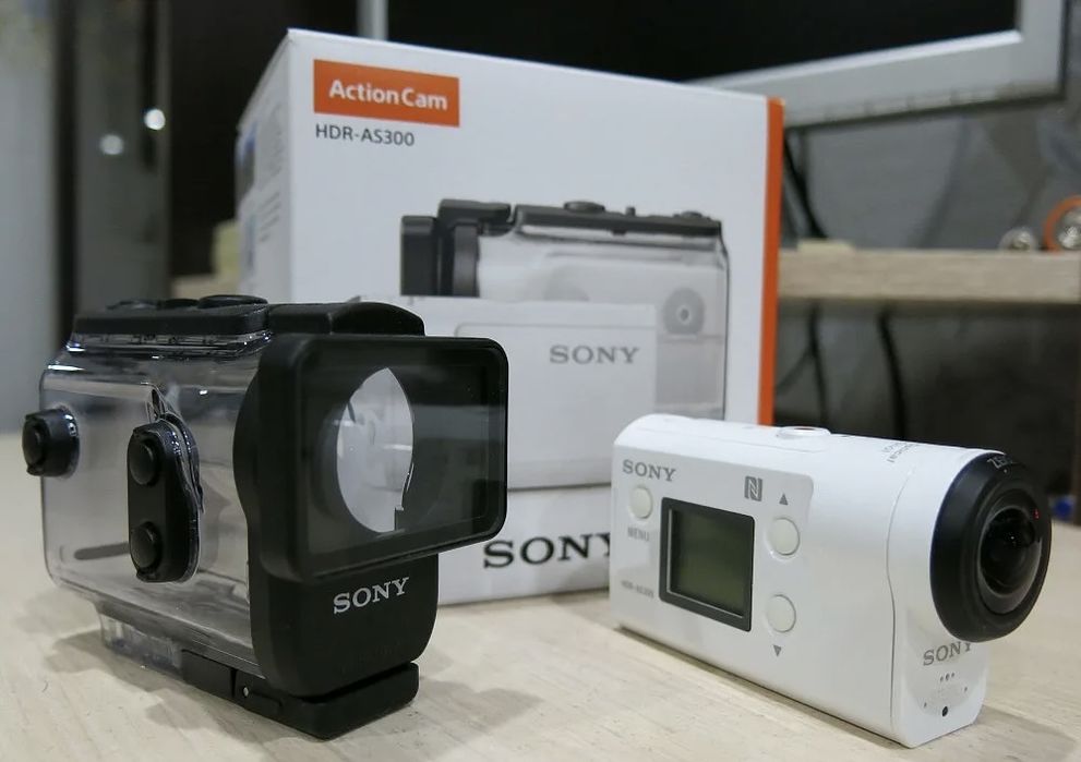 Продам Sony HDR-AS300 — качественная экшн-камера