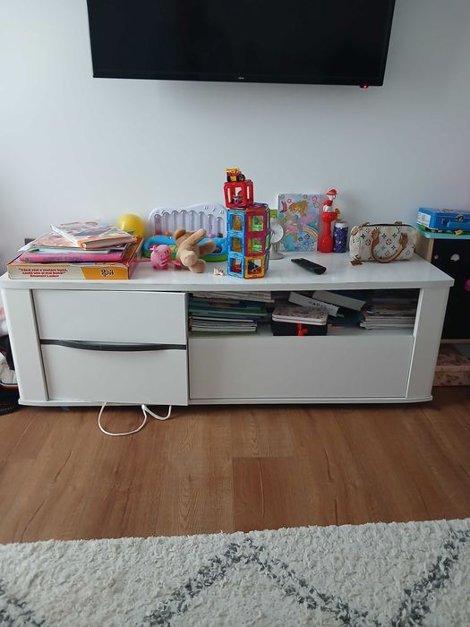 Vand piesa mobilier comoda