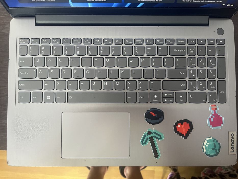 Laptop Lenovo Ryzen 5, 16GB RAM, SSD 512GB | Performanță excelentă