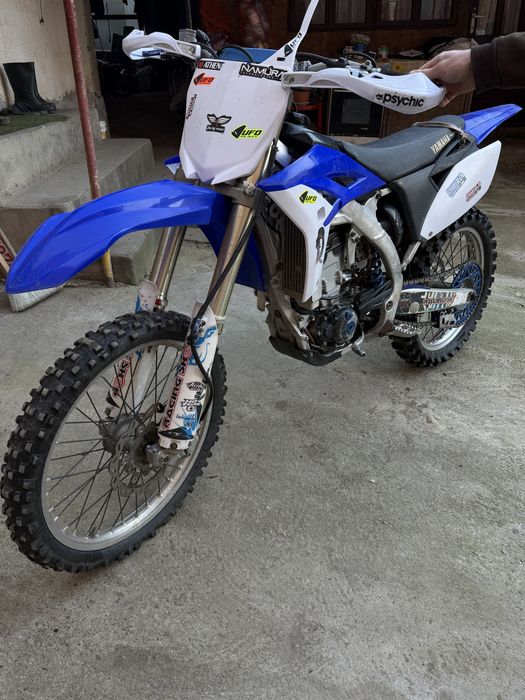 Vand yamaha yz 250f 2011 cu motorul blocat