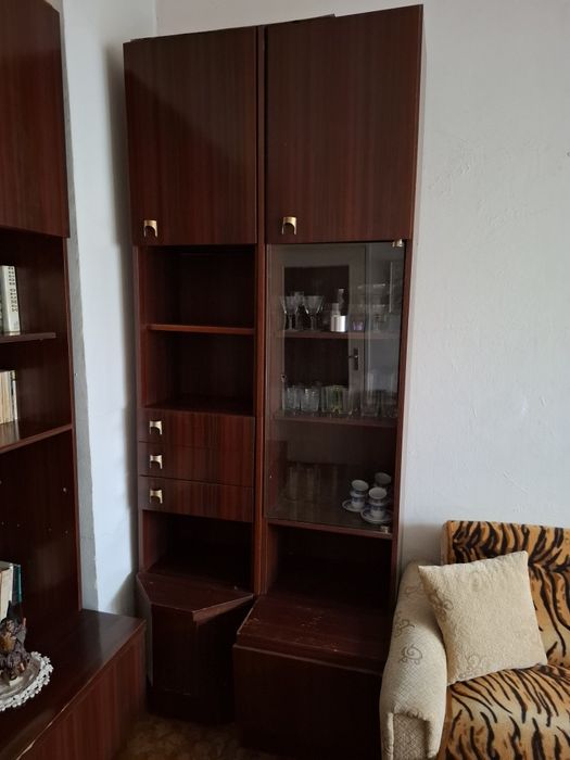 Продавам секция за хол/всекидневна Пловдив