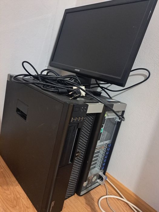 Компьютер серверного типа