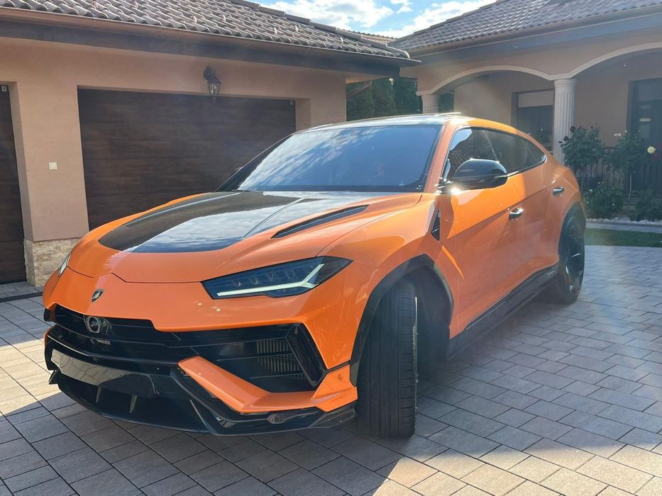 Lamborghini URUS Ofer pentru vanzare Lamborghini Urus Performante