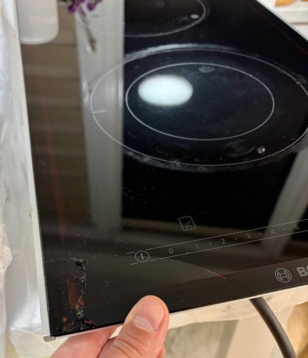 Bosch PKF375FP2E – топ модел, работещ, със счупено стъкло