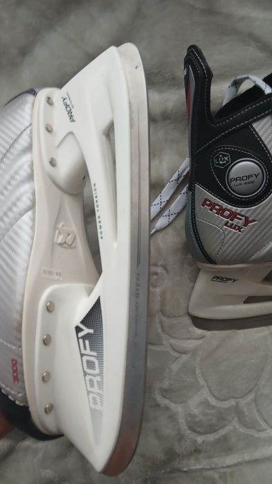 Продам коньки profy LUX 3000