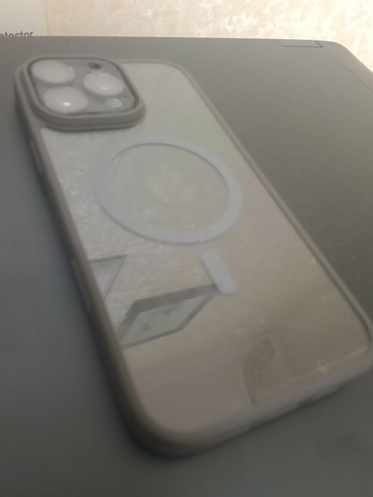 iphon16 pro max 256 батарея 100% в идеальном состоянии