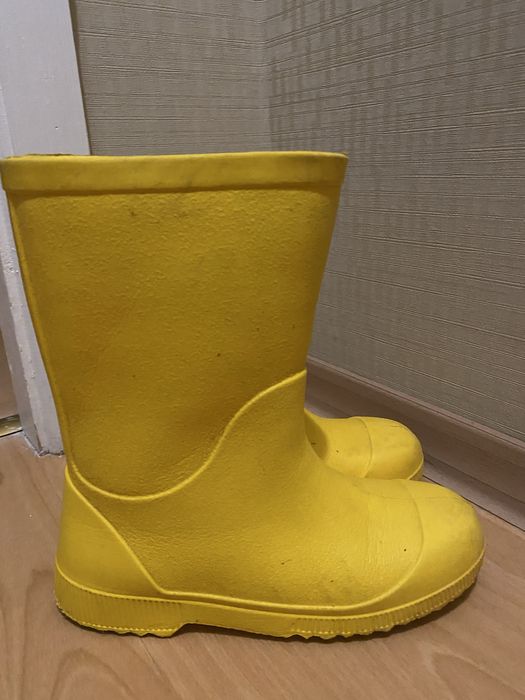 Резиновые сапожки