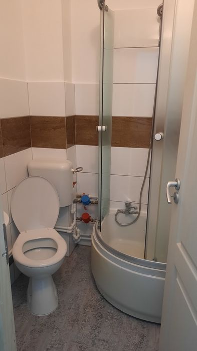 Închiriez garsonieră confort 2