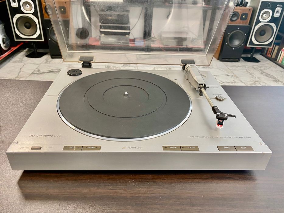 Тримоторен грамофон Denon