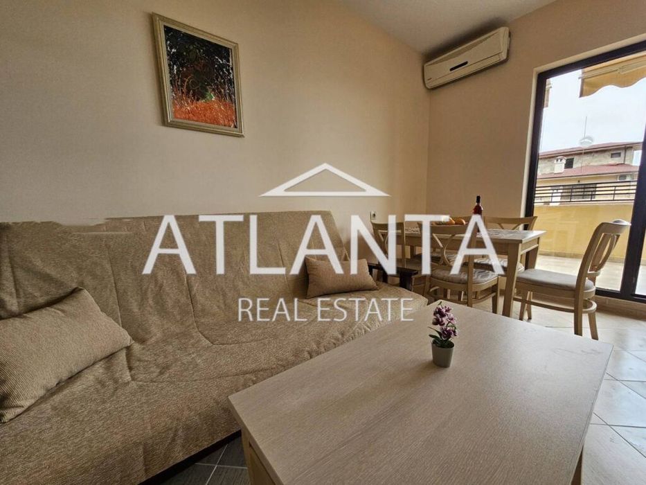 Продава се Тристаен апартамент в к.к. Златни пясъци - 100 кв.м за 1850 €/кв.м - Снимка #2