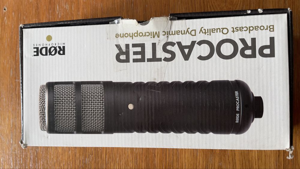 Mocrofon pentru studio sau podcasturi