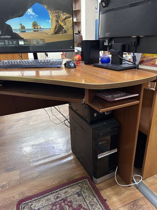 Стол рабочий угловой