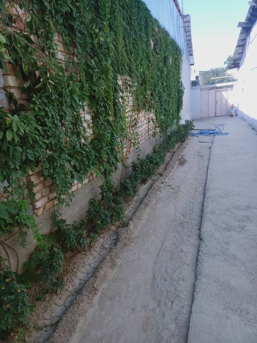 Uy sotiladi yunusobod da