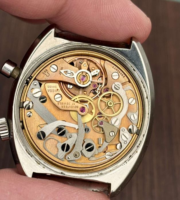 Механичен часовник Omega