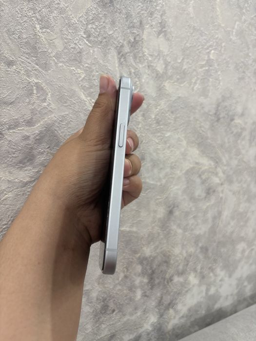 Iphone 15 128гб б/у в хорошем состоянии