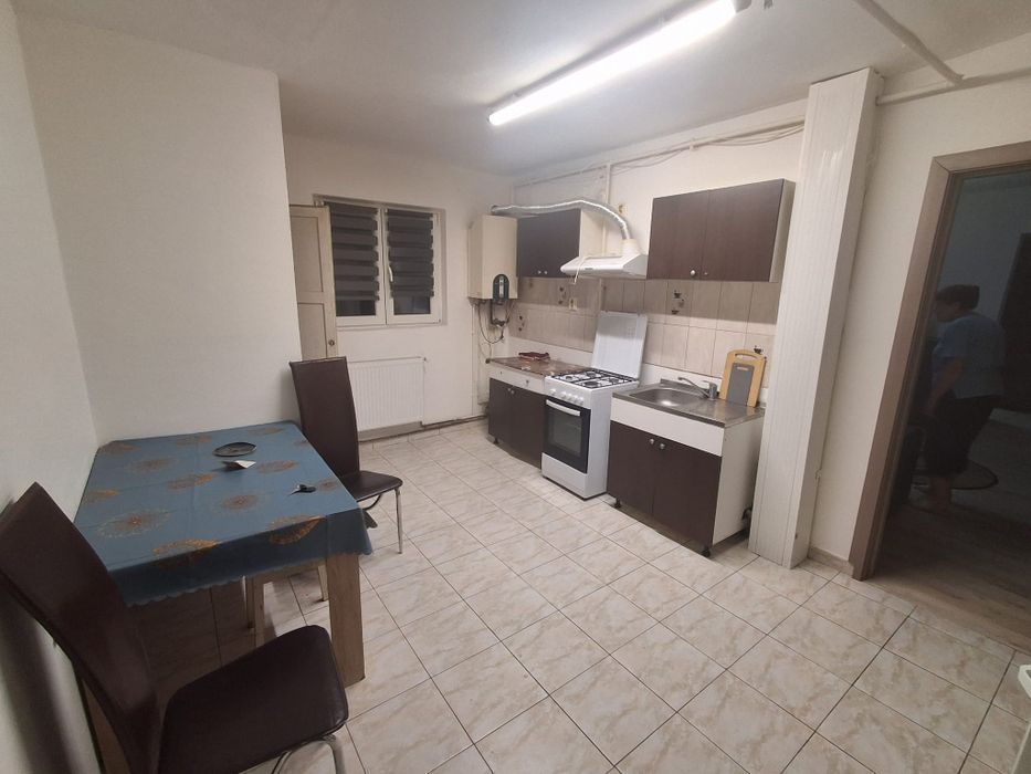 Apartament de închiriat