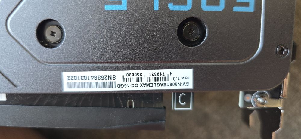 Vandut Placa video Nvidia Gigabyte GeForce RTX 5060Ti OC 16GB GDDR7 128bit Noua 5060 ti
