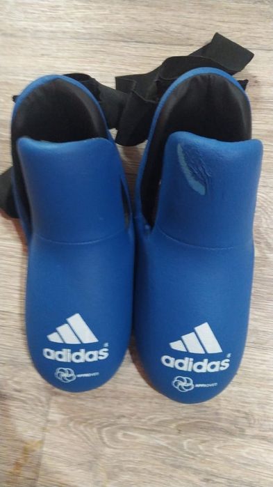 Спортивные костюмы