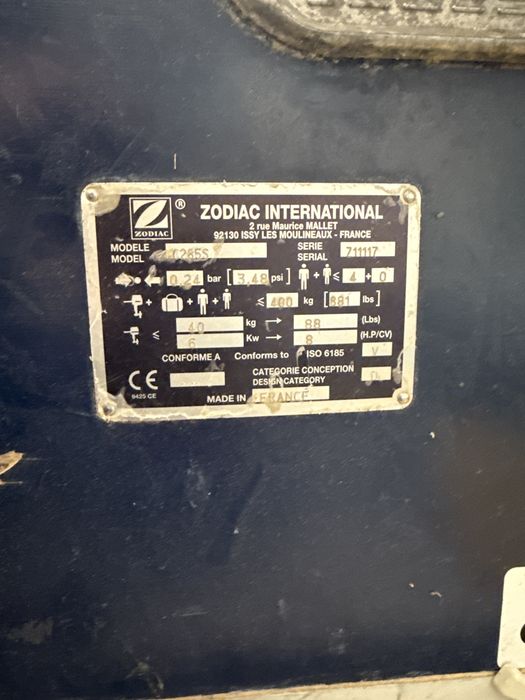 Vand barca cu motor electric