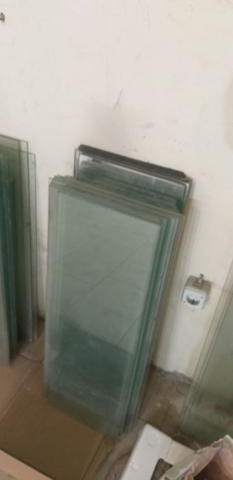 Продам    стекло