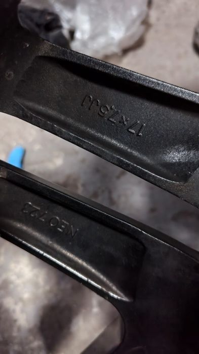 Продам диски Мерседес R17 5/112