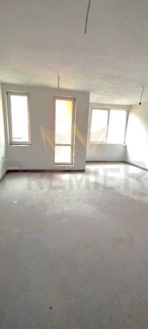 Продава се Тристаен апартамент в София, Зона Б-18 - 109 кв.м за 2468 €/кв.м - Снимка #1