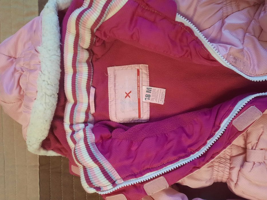 Зимно яке със сваляща се качулка 1-2 год.