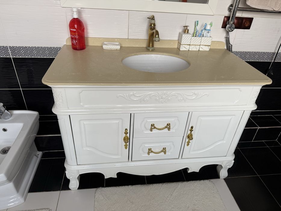 Тумба для ванны в отличном состоянии