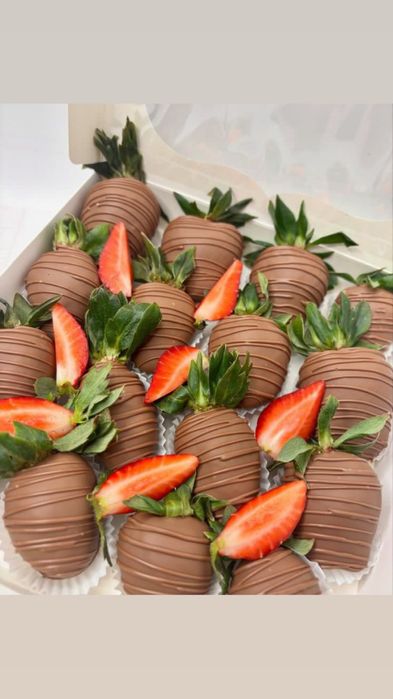 Клубник в шоколаде