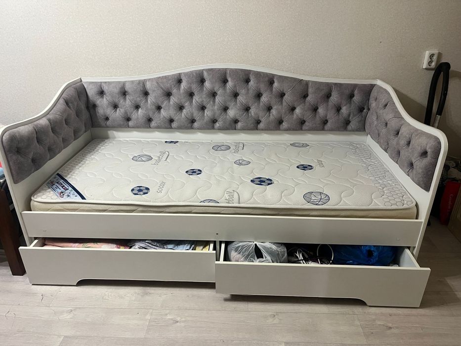 Продам софу в хорошем состоянии