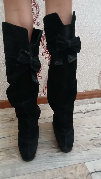 Сапоги замшевые продам