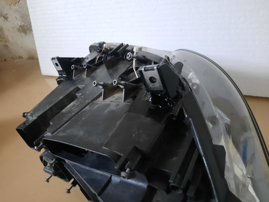 Bmw F10 F11 far xenon adaptiv stanga NFL 2009-2013