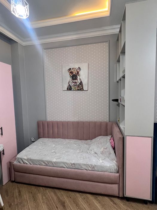 Продам детскую кровать со шкафом