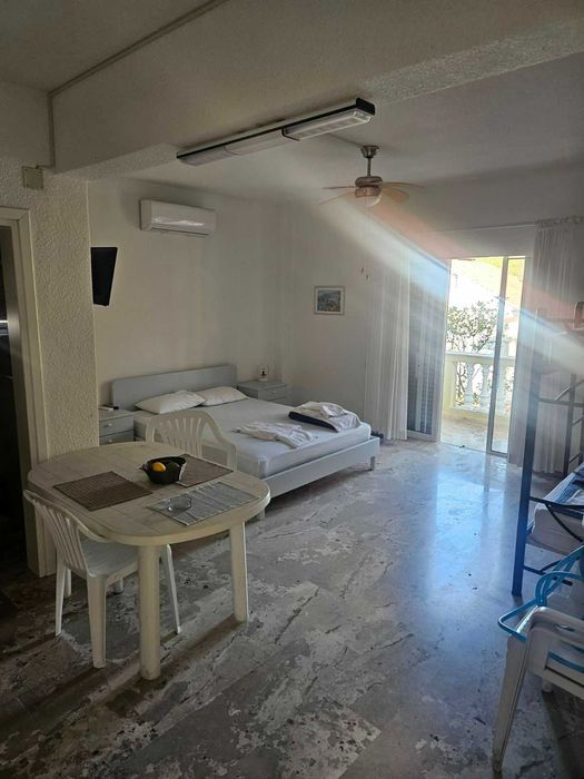 Къща 560 кв.м. - Аспровалта, Гърция