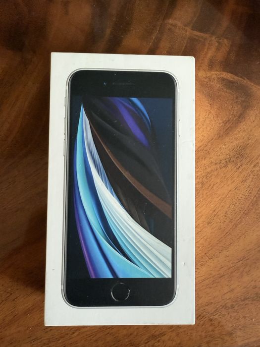 Продам Iphone SE 2