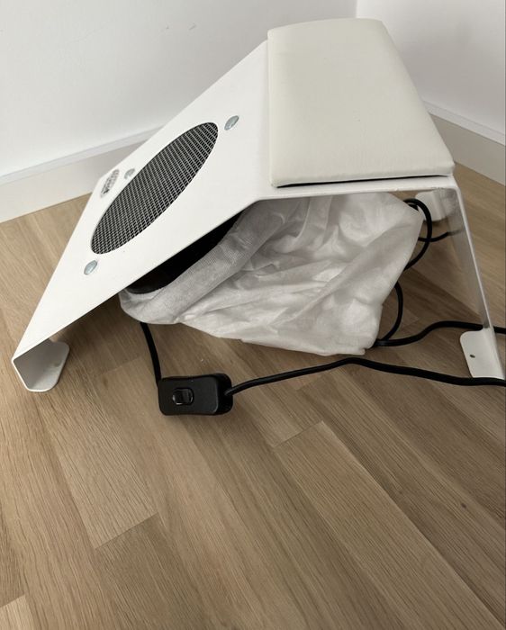 aspirator profesional manichiura