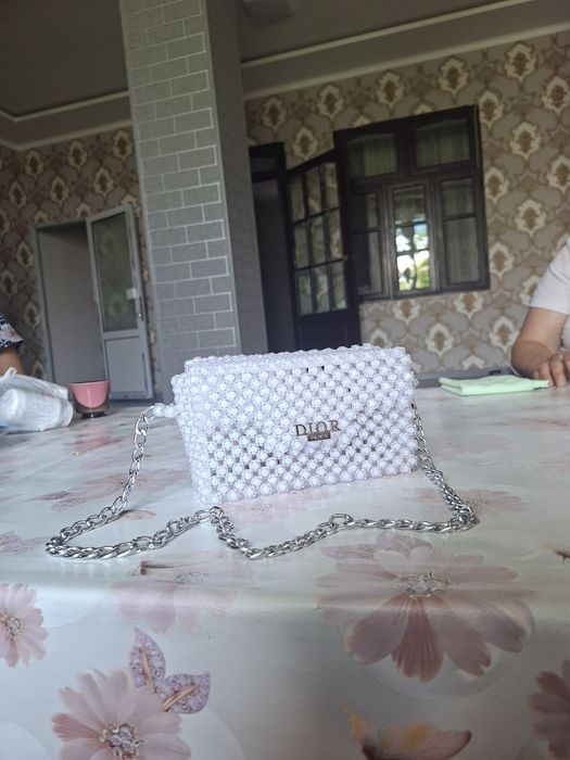 Ayollar sumkasi ozgacha