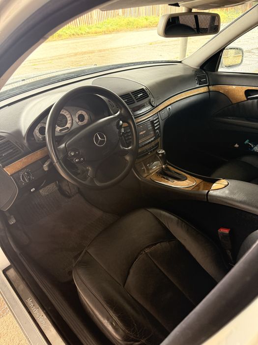 Мерцедес W211 2009 година