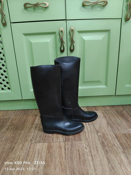 Продаю сапоги для верховой езды